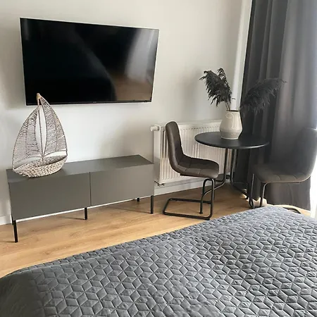 Apartment Red Bridge - &