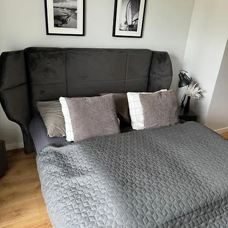 Apartment Red Bridge - & Dziwnów