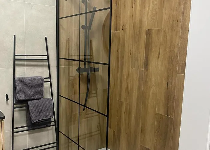 Red Bridge - & Apartmán *